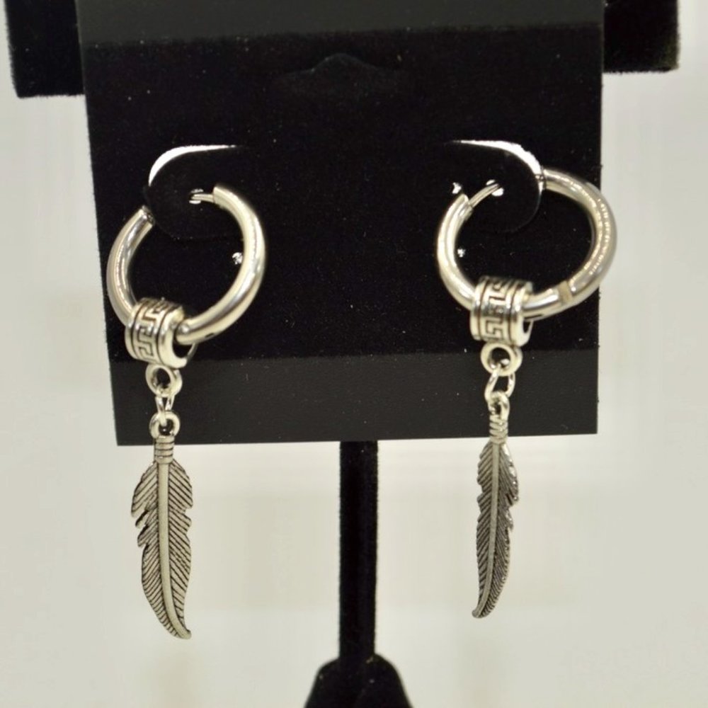 Unisex Hip Hop Feather Huggie Earrings
